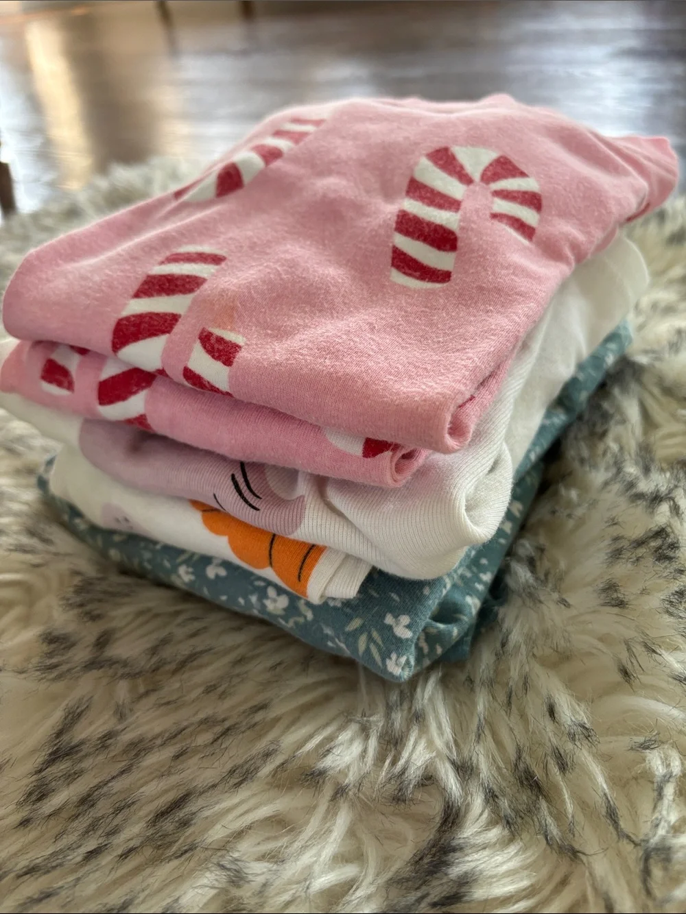 5T 3 Carter's & Old Navy Long-Sleeve Toddler Pajama Set with Matching Pants